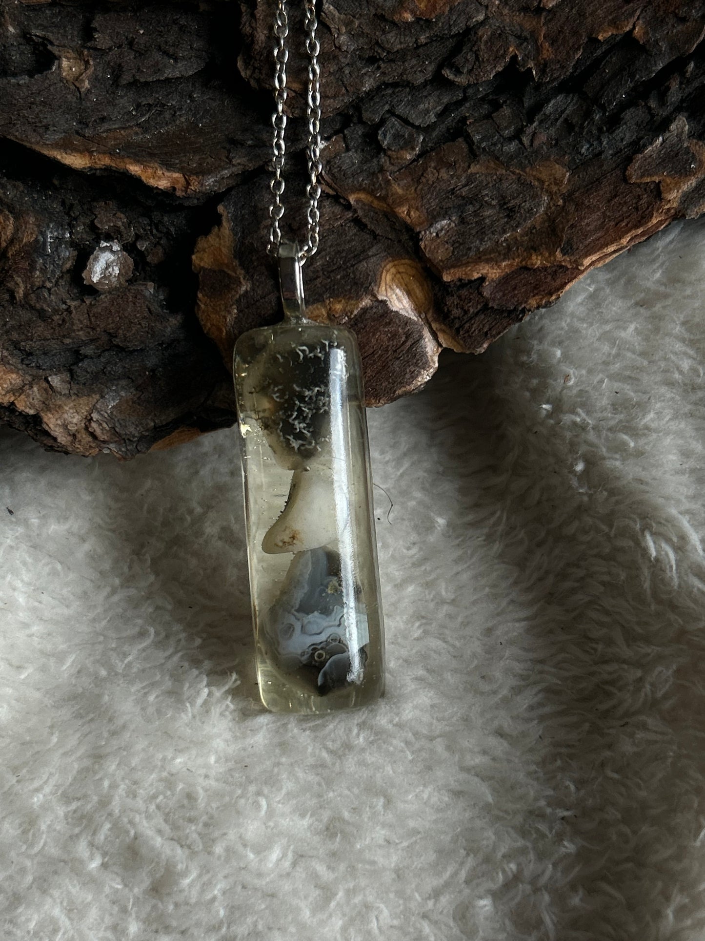 Ocean Agates and Quartz Necklace