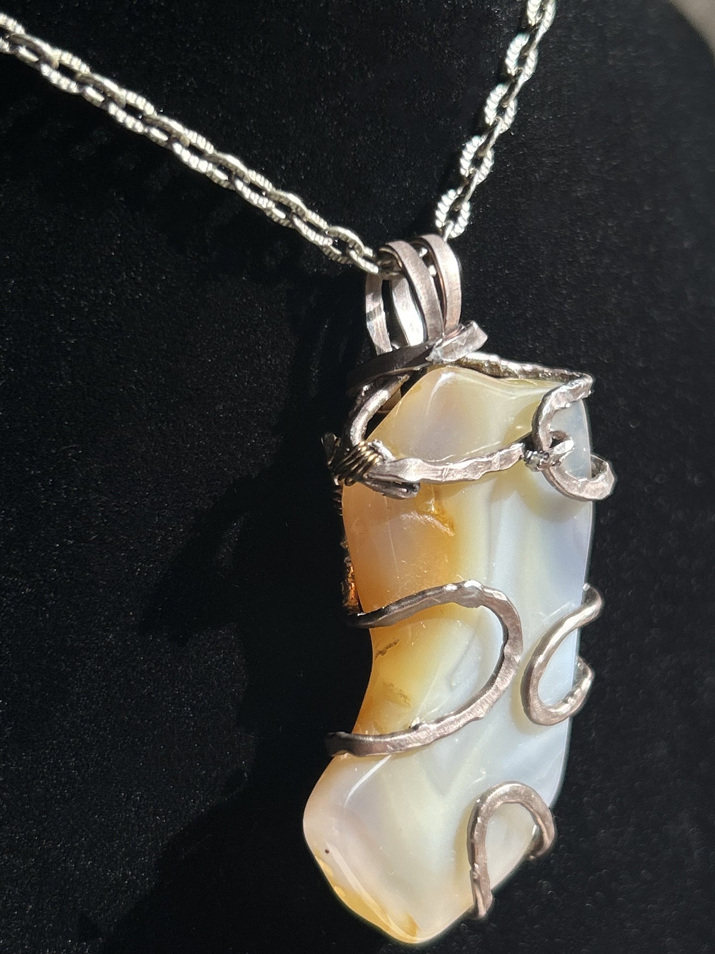 Layered Agate Hammered Necklace